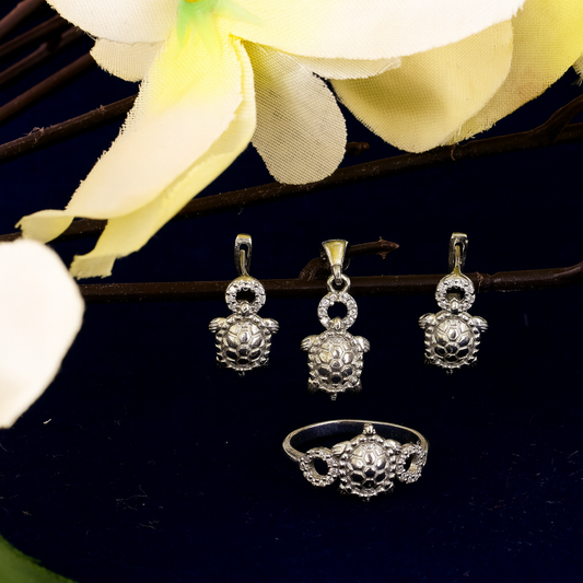 Round 3 Pendant Set with Central Belt – 925 Silver, Rhodium Plated