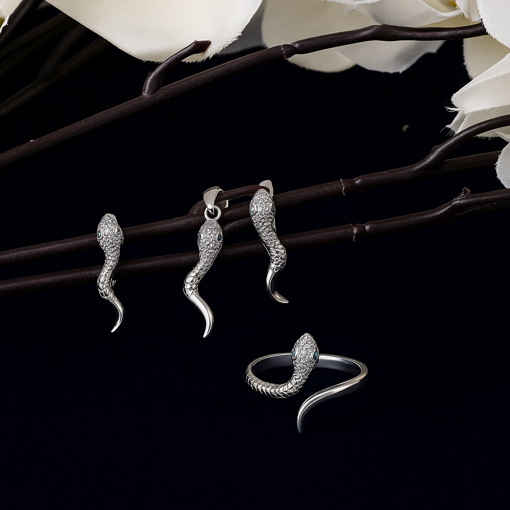 Serpent Charm Set – Snake-Inspired Pendant, Ring & Earrings in 925 Silver